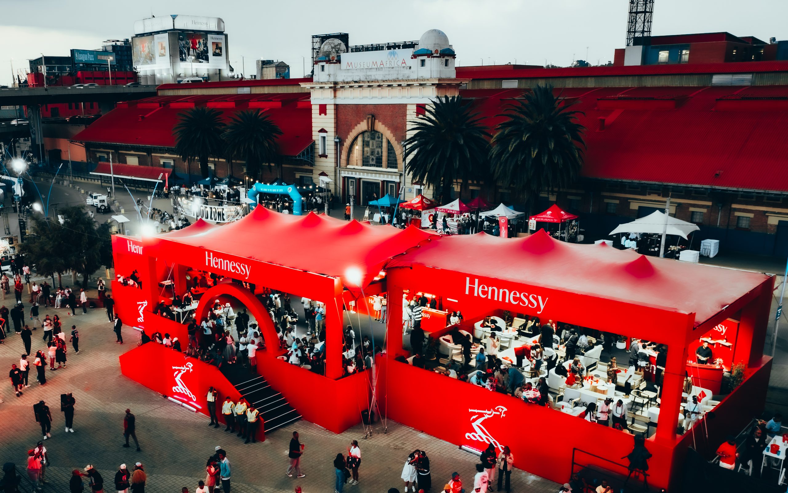 Hennessy returned to Back to the City to mark two milestones - 5 years of partnership. 20 years of South African hip-hop history!